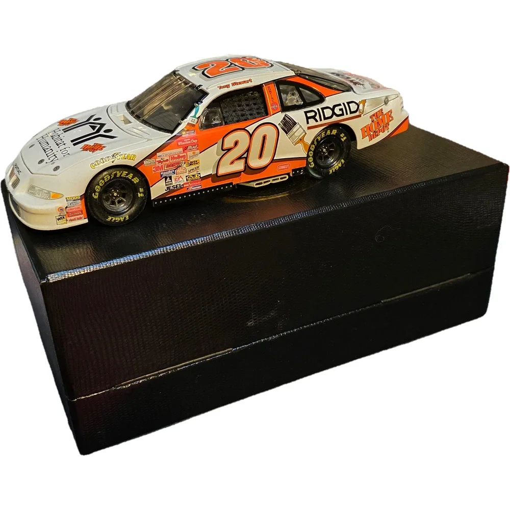 Tony Stewart #20 Home Depot Habitat for Humanity 1999 Pontiac 1:24 RCCA Elite